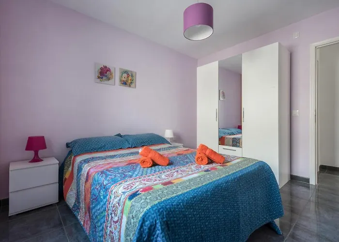 Casa Caletillas كانديلاريا